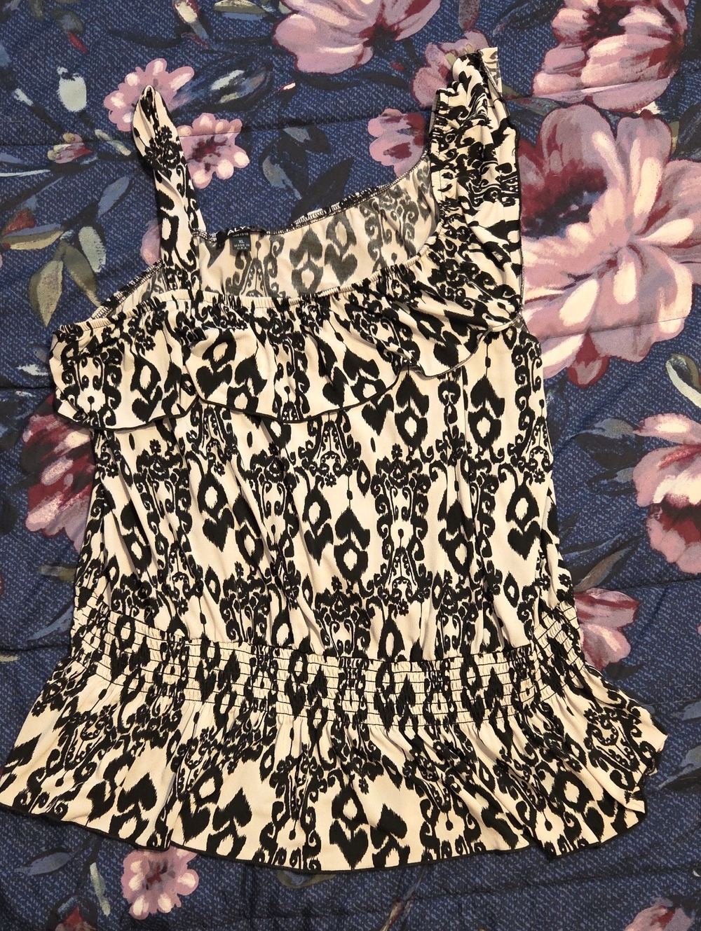 NWOT Alyx Black and White Printed Ruffle Camisole